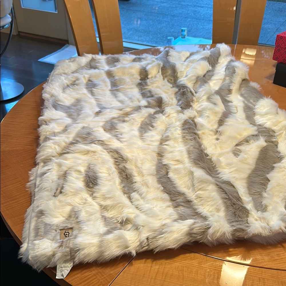 UGG Faux Fur Quilt in Cream and Gray